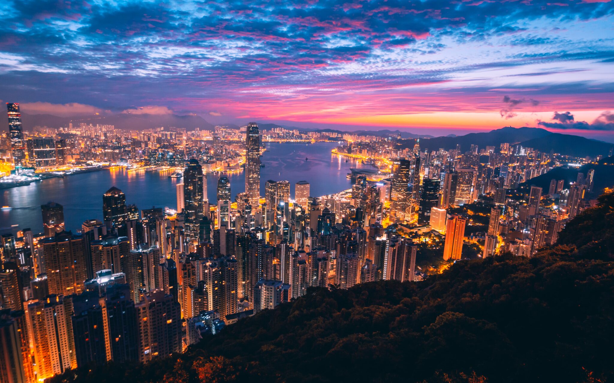 What Jobs are Available in Hong Kong for a Working Holiday?