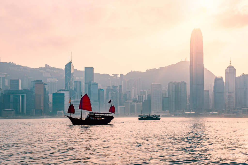 a traveler's guide to hong kong